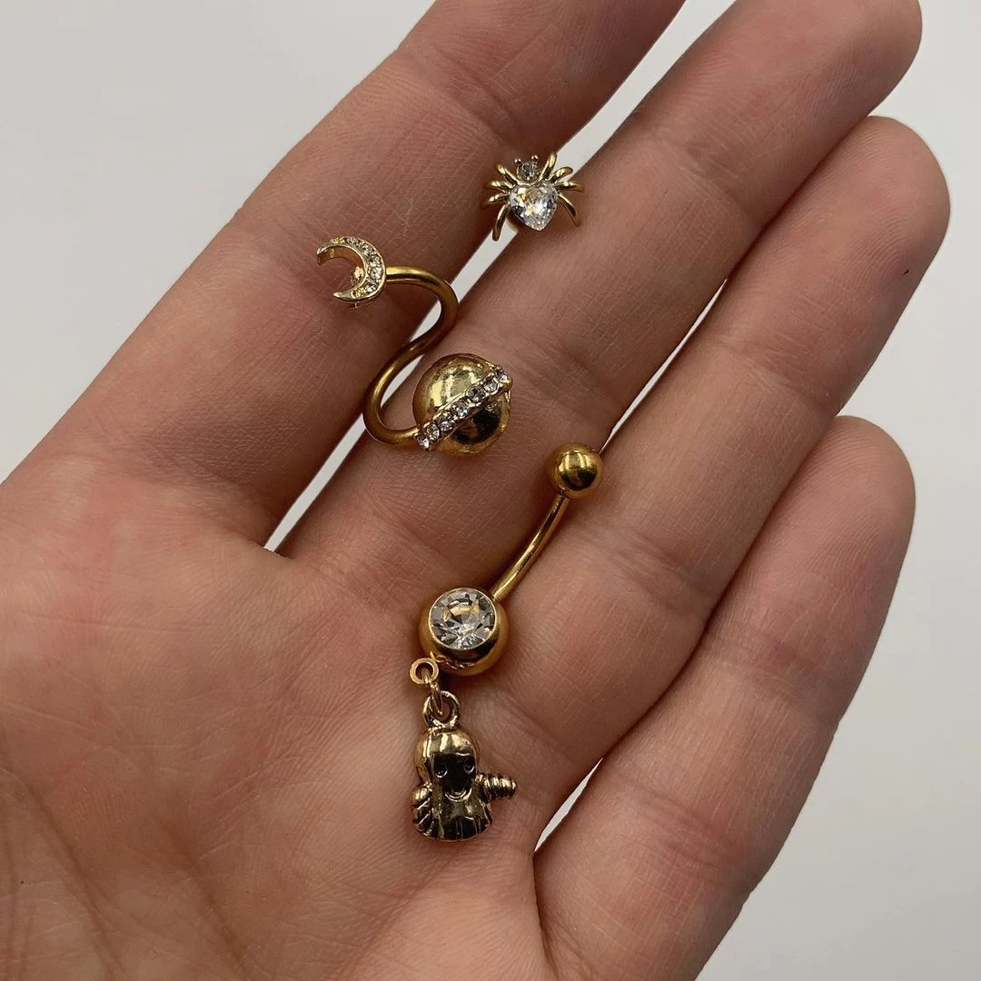 14 Gauge 1/2 Clear Gem Gold Tone Saturn Moon Spiral Twister Belly Ring 2 14 Gauge 1/2 Clear Gem Gold Tone Saturn Moon Spiral Twister Belly Ring - Image 2