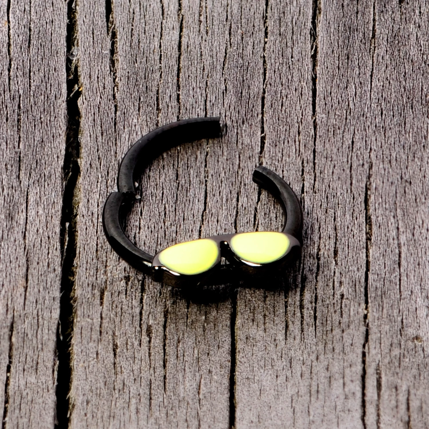 16 Gauge 3/8 Black Yellow Aviator Sunglasses Hinged Segment Ring 5 16 Gauge 3/8 Black Yellow Aviator Sunglasses Hinged Segment Ring - Image 5