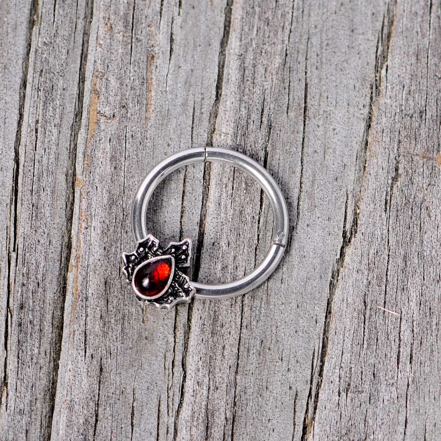 16 Gauge 3/8 Red Gem Holly Leaf Holiday Hinged Segment Ring 5 16 Gauge 3/8 Red Gem Holly Leaf Holiday Hinged Segment Ring - Image 5