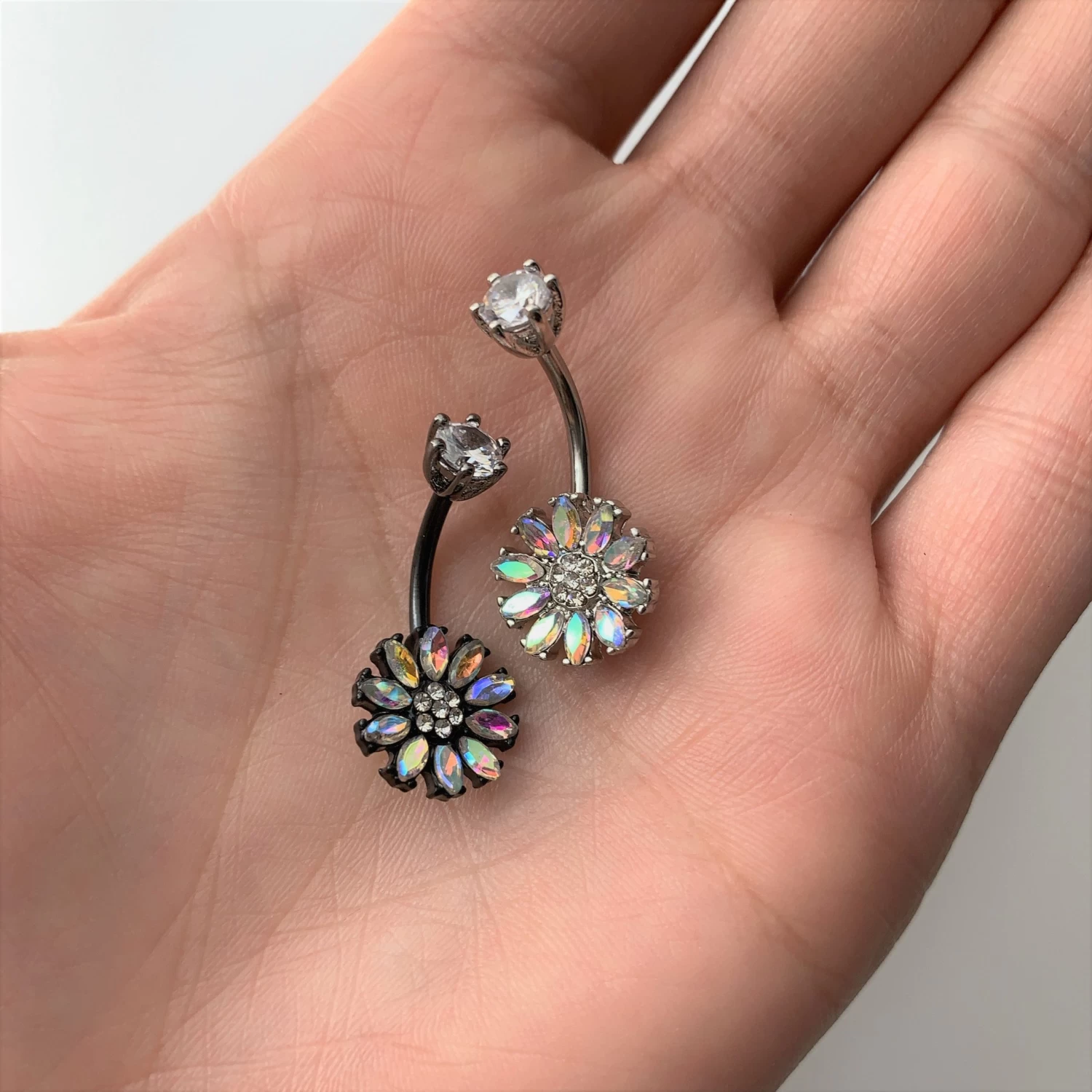 Clear Aurora CZ Gem Black Plated Flower Belly Ring 2 Clear Aurora CZ Gem Black Plated Flower Belly Ring - Image 2