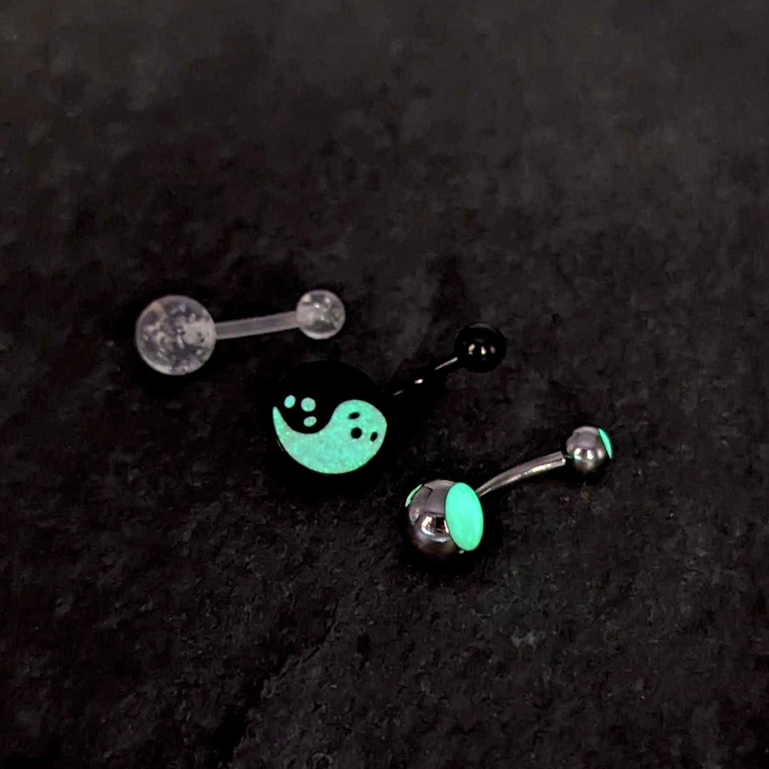 Gaby Black Yin Yang Ghost Glow In Dark Halloween Clear Belly Ring Set Of 3 7 Gaby Black Yin Yang Ghost Glow In Dark Halloween Clear Belly Ring Set Of 3 - Image 7