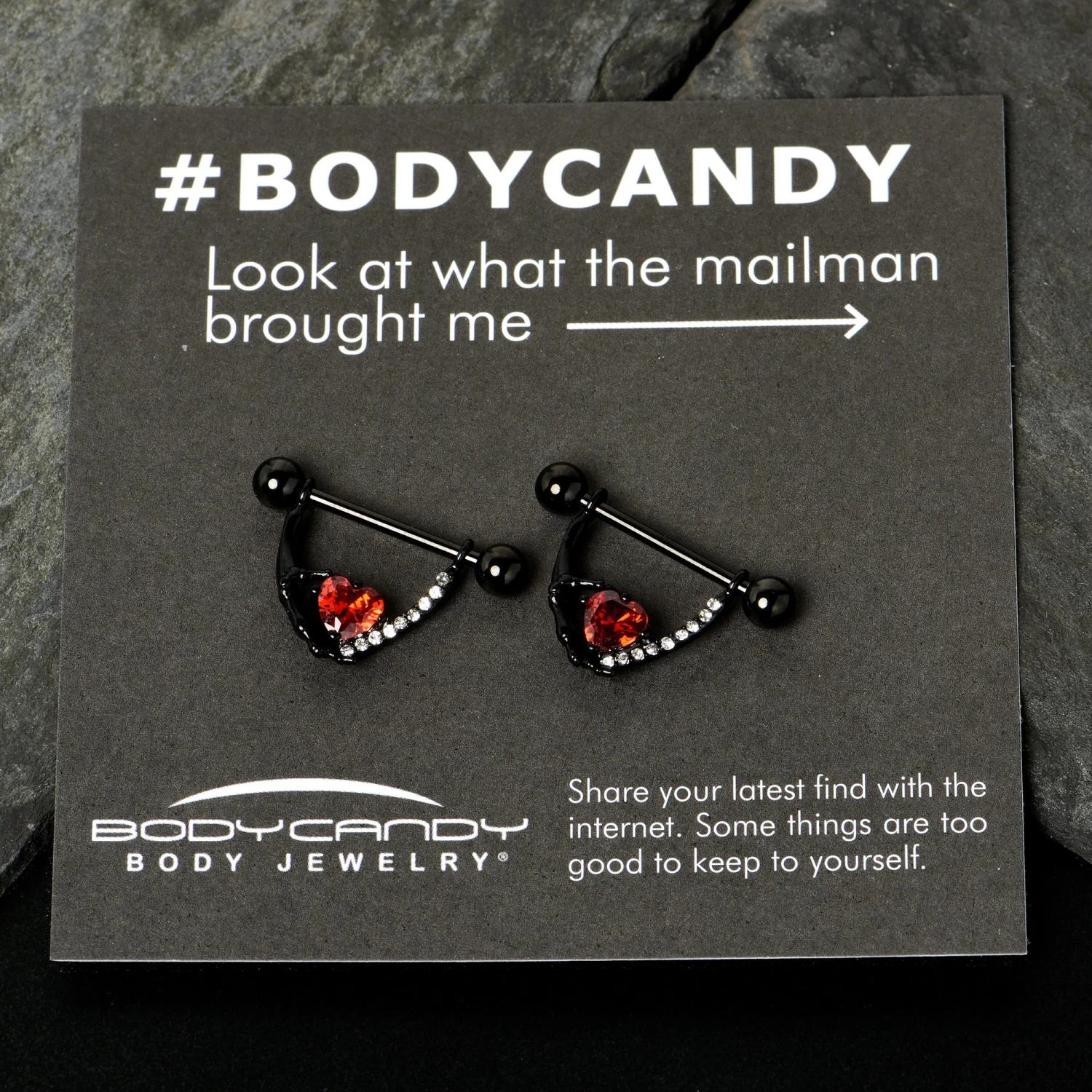 Gaby 14 Gauge 11/16 Red Clear CZ Gem Heart Claw Hand Dangle Nipple Ring Set 8 Gaby 14 Gauge 11/16 Red Clear CZ Gem Heart Claw Hand Dangle Nipple Ring Set - Image 8