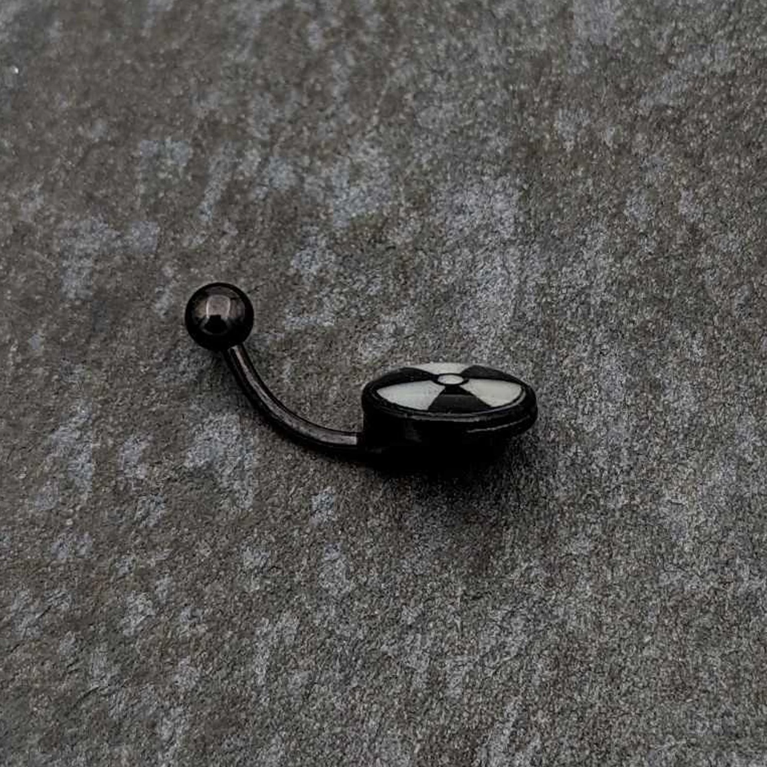 Black Glow In The Dark Radioactive Belly Ring 6 Black Glow In The Dark Radioactive Belly Ring - Image 6